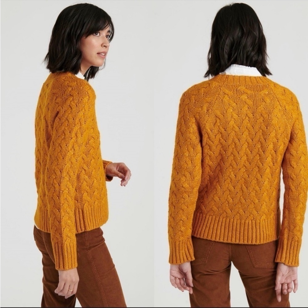 Lucky Brand gold long sleeve cable knit sweater  size L quinn